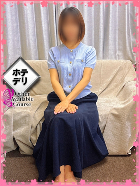 小杉ちなつ